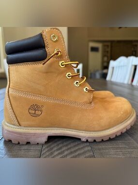 Timberland 6-Inch Waterville Double Collar Wheat' Premium Boots Women’s Size 7.5